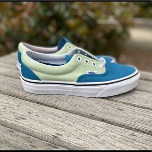 Van’s Women’s 2-Tone Era Sneakers